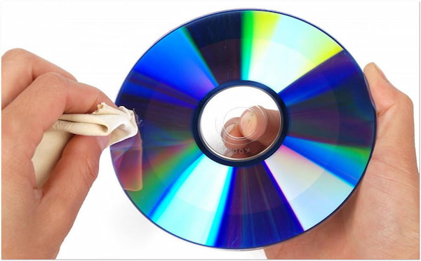 Správná manipulace s diskem