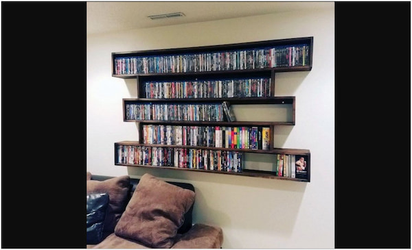 Ideas de almacenamiento de DVD para montaje en pared de espacio pequeño