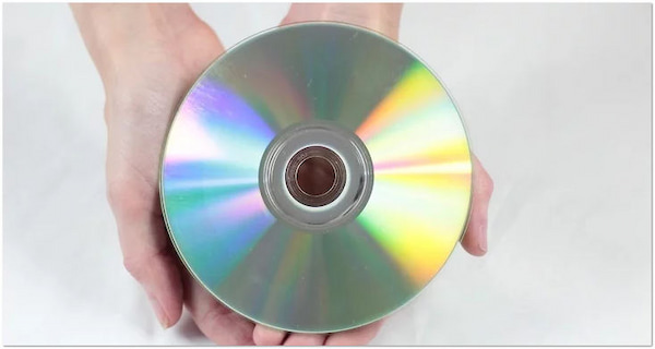 Come riparare un DVD graffiato Controllare il danno