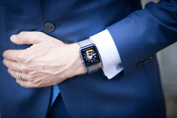 Apple Watch se nesynchronizují s iPhone Proč