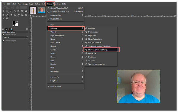 GIMP Unpixelate Image Wybierz opcję Wyostrz
